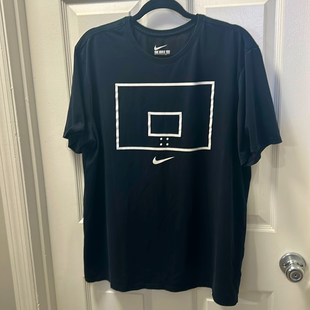Nike Dri-fit basketball tee size XL